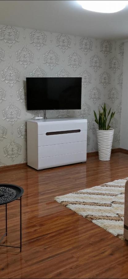 Studio Apartment In The Center Shostka Exterior foto